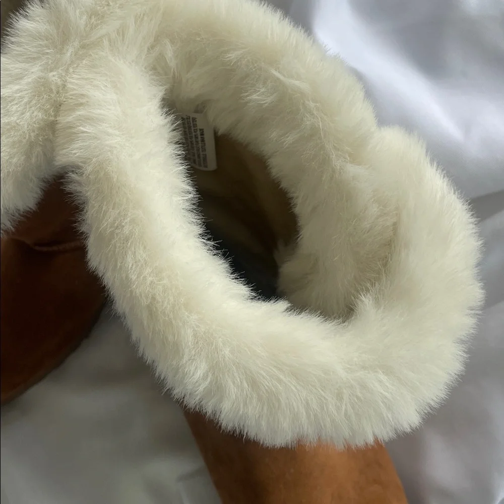 Tan Shearling-Lined Winter Boots - Picture 7 of 14